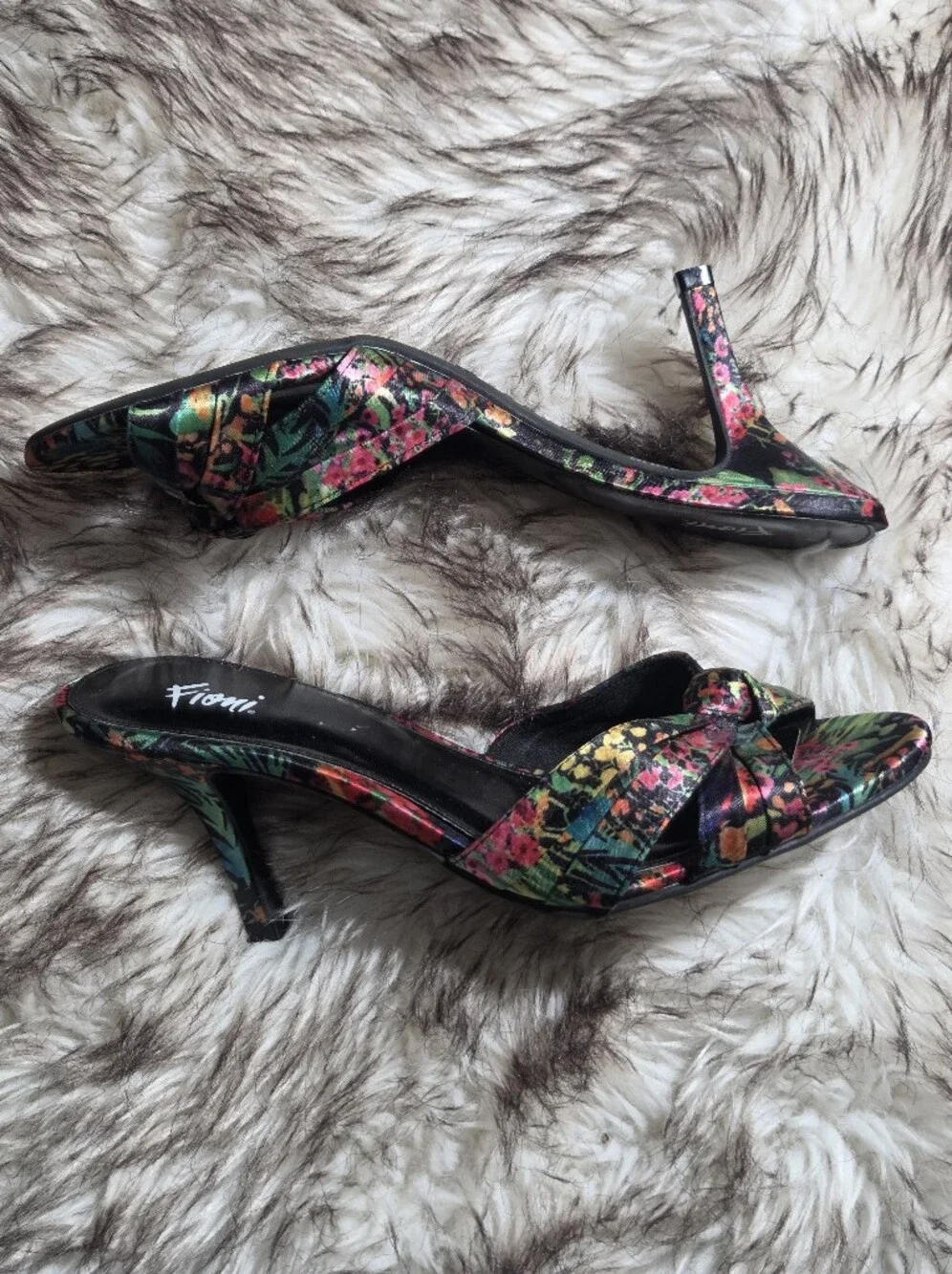 Fioni vintage Y2K floral knotted satin slip-on kitten heel mules.